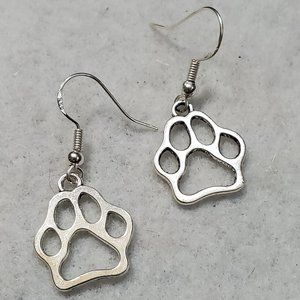 Puppy Paw Print Earrings 🐾